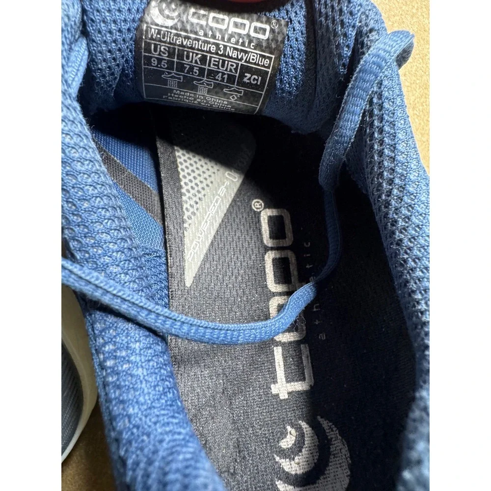Topo Athletic Ultraventure 3 Navy Blue Trail Running Shoes Womens 9.5 Vibram